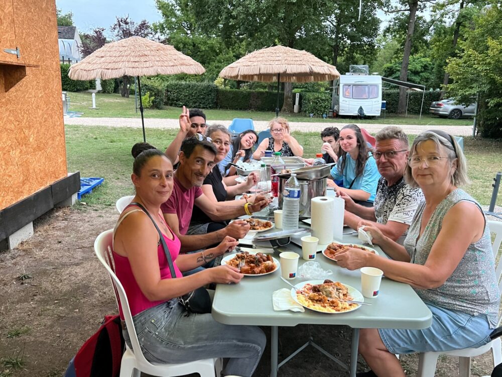 team building camping