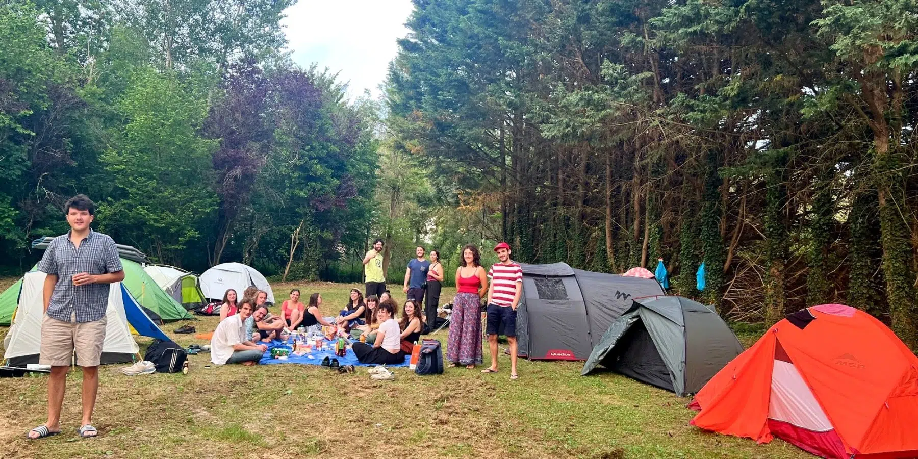 groupe_camping_2000x1000